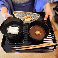 �����E����̒���