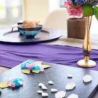 �e�[�u������